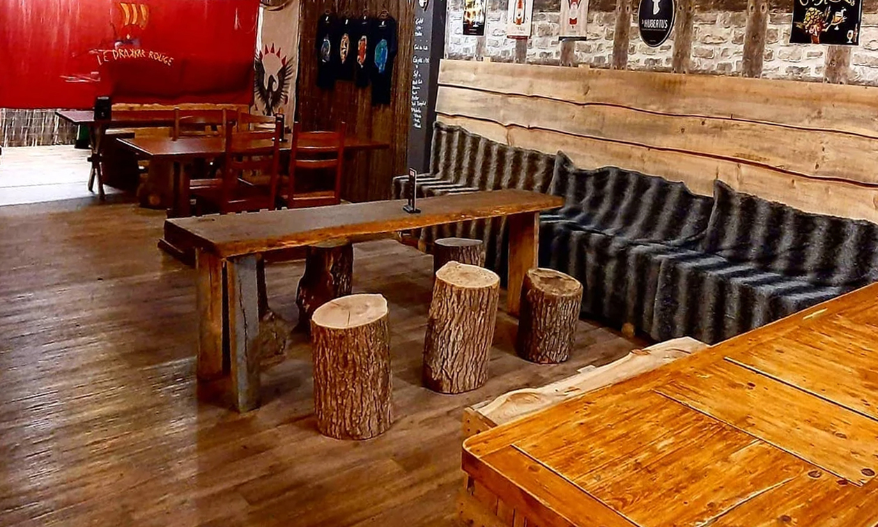 Le Drakkar Rouge – Lancer de Hache