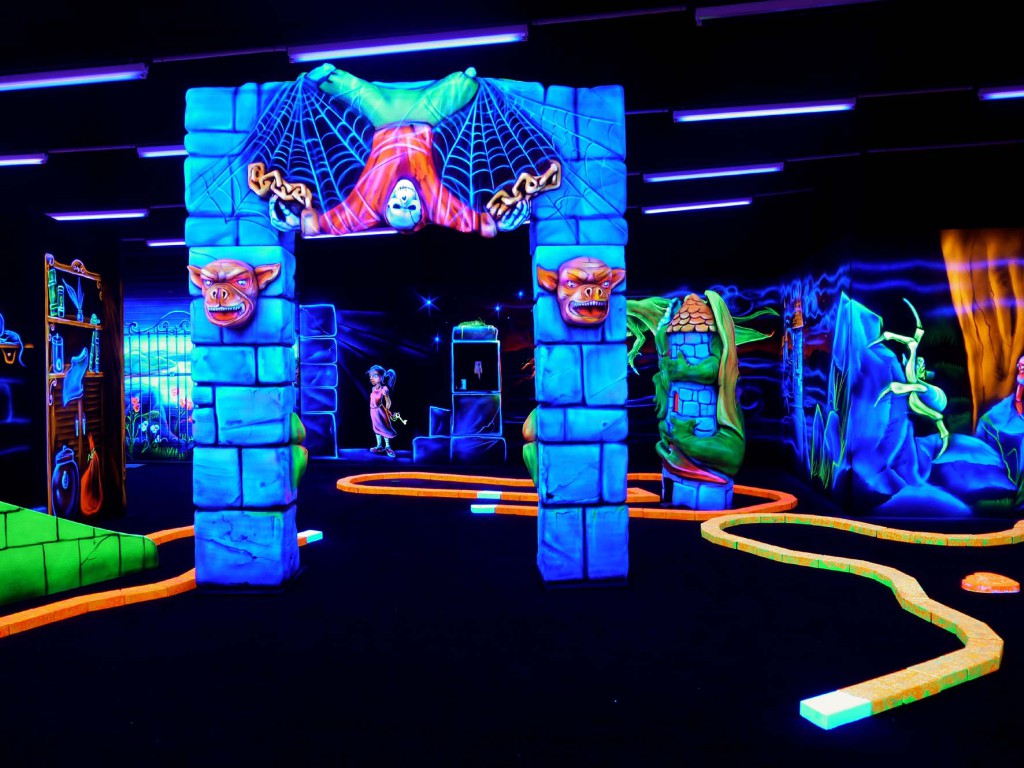 Goolfy Namur – Mini-Golf dans le Noir